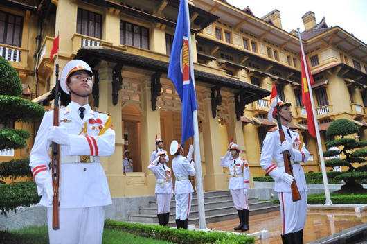 พิธีเชิญธงชาติอาเซียน ณ สำนักงานกงสุลใหญ่เวียดนามประจำเมือง เพิร์ธ –ออสเตรเลีย